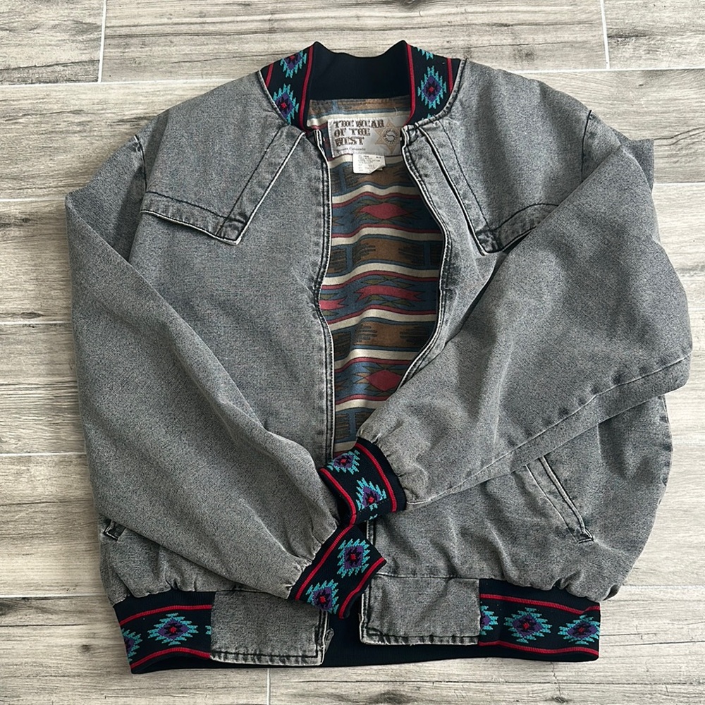 Gray Bomber Jacket With Patterned Trim - image 2